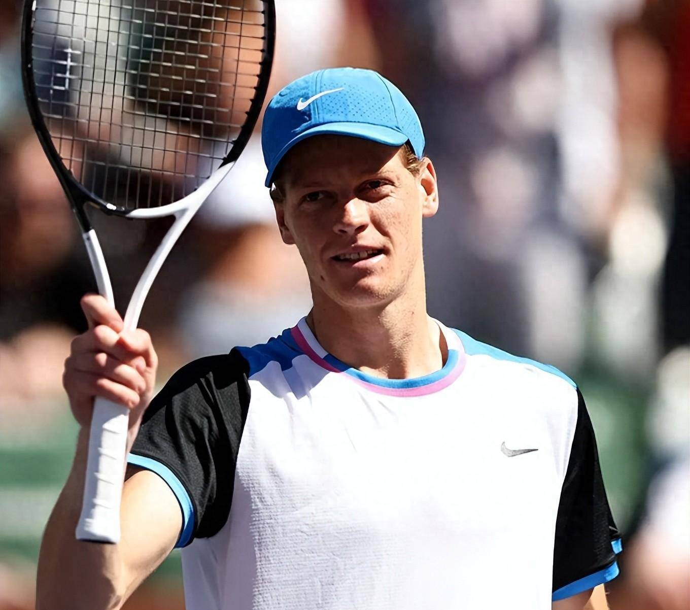 爱游戏在线-关于费德勒与80激战勇士分钟，领先优势明显胜负难料！，穆古鲁扎焦点对战全场沸腾不已的信息